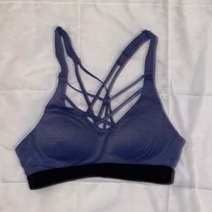 VS Sport lightweight sports bra 32A